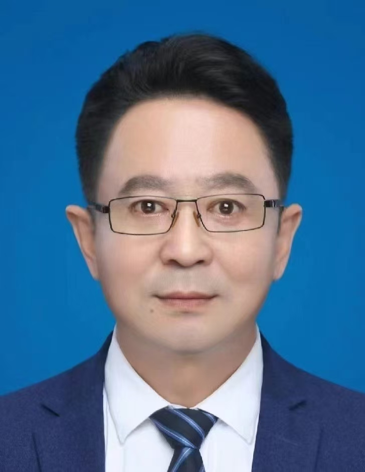 杨 子